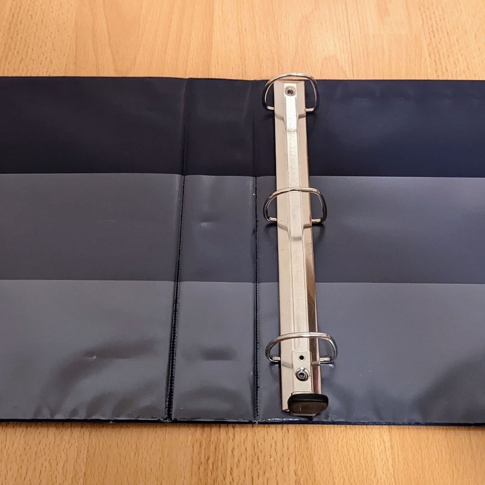 Binder - Picture 3 of 3